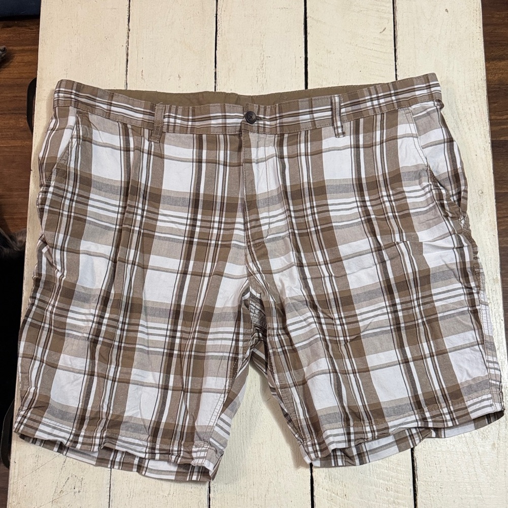 Faded Glory Men's Plaid Shorts Brown and White Checkered